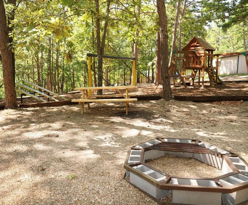 3 Bedroom Vacation Home Next To Silver Dollar City Branson Esterno foto